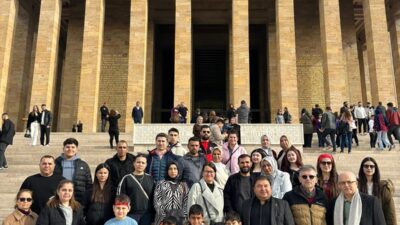 Manisa Balıkesirliler Kültür ve Yardımlaşma Derneği’nden Anıtkabir’e  Ziyaret
