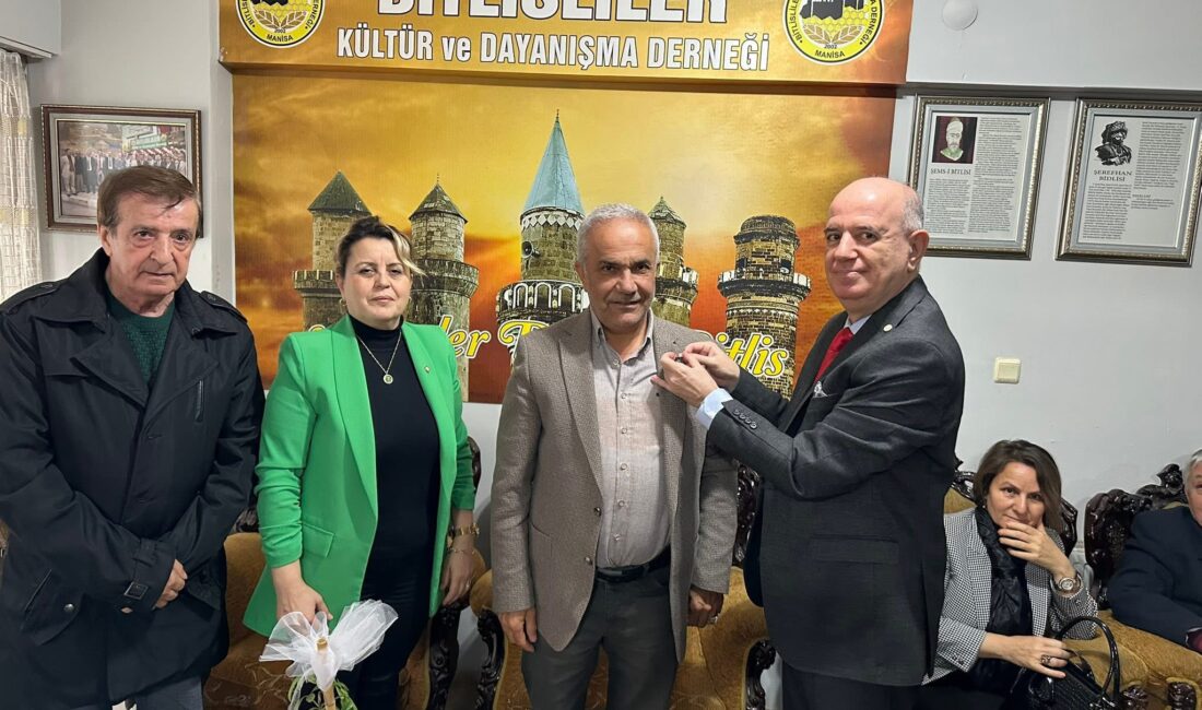 Manisa Bitlisliler Derneği, Kızılay’ı Ağırladı Manisa Bitlisliler Kültür ve Dayanışma