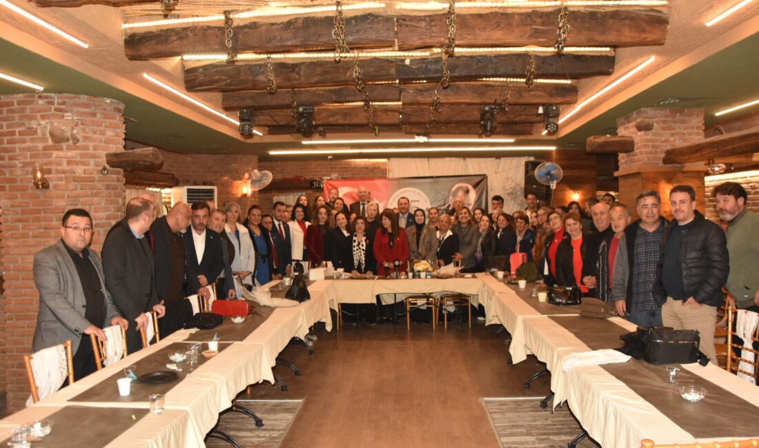 Manisa Dostlar Meclisi’nden Anlamlı Buluşma:  3 Milletvekili Bir konuk oldu