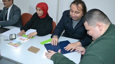 Altınokta Körler Derneği Manisa Şubesi engelliler için kabartma okuma yazma