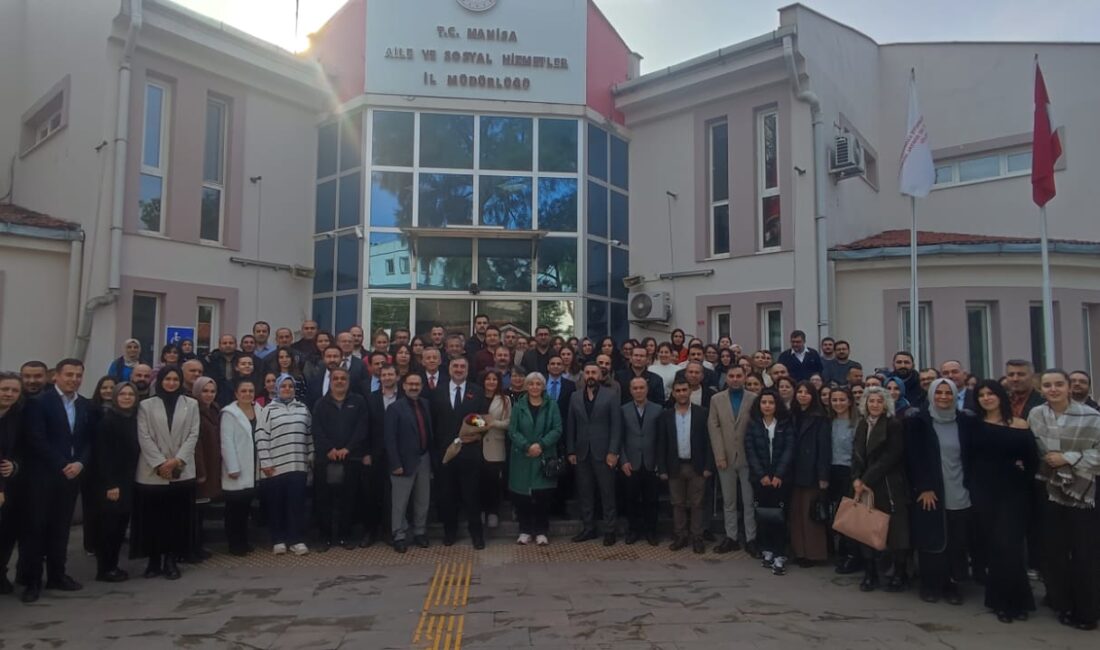 Manisa Aile ve Sosyal Hizmetler Personelinden Mustafa Kılıç’a Duygulu Veda