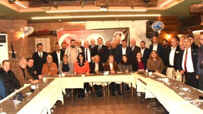 Manisa Dostlar Meclisi’nde Demokrasi Buluşması Manisa Dostlar Meclisi, bu haftaki